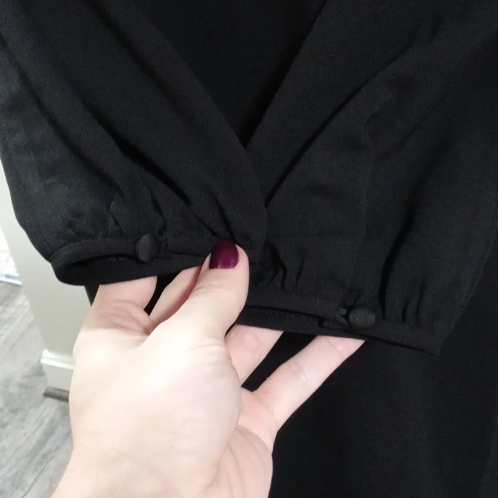 🆕️ 🖤LOFT🖤 - Black L/S Dress w/Sheer Polka Dot Ruffle Detail - Picture 12 of 16